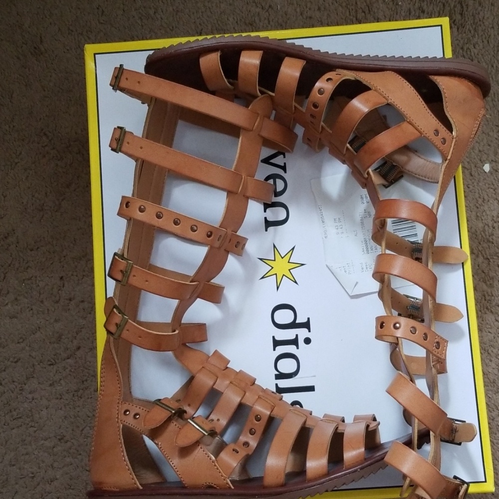 Seven dials Sarita sandal Great condition NO DAMGS